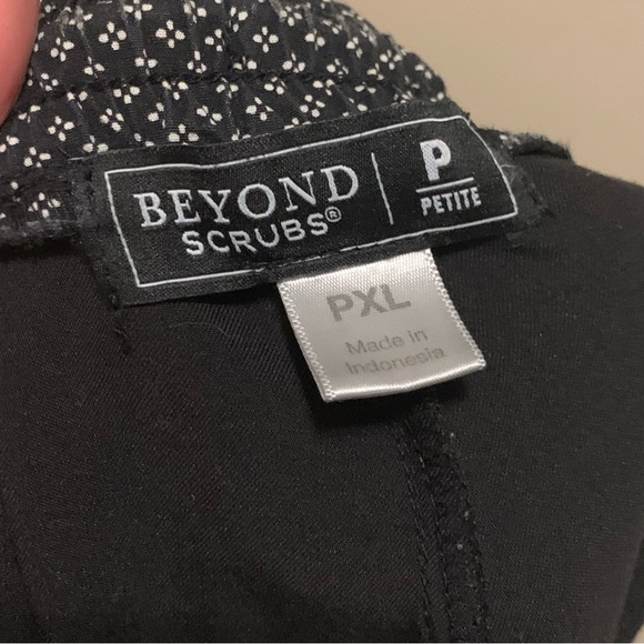 Cloud Nine 6-Pocket Knit Waistband Cargo Jogger - Picture 4 of 5